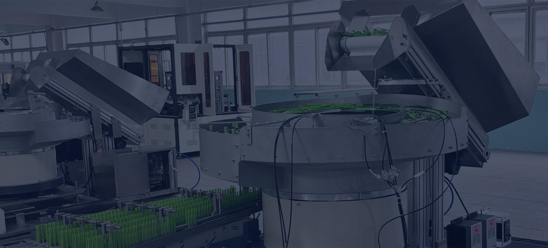 Industrial step feeder and component handling equipment for step feeder selection guide